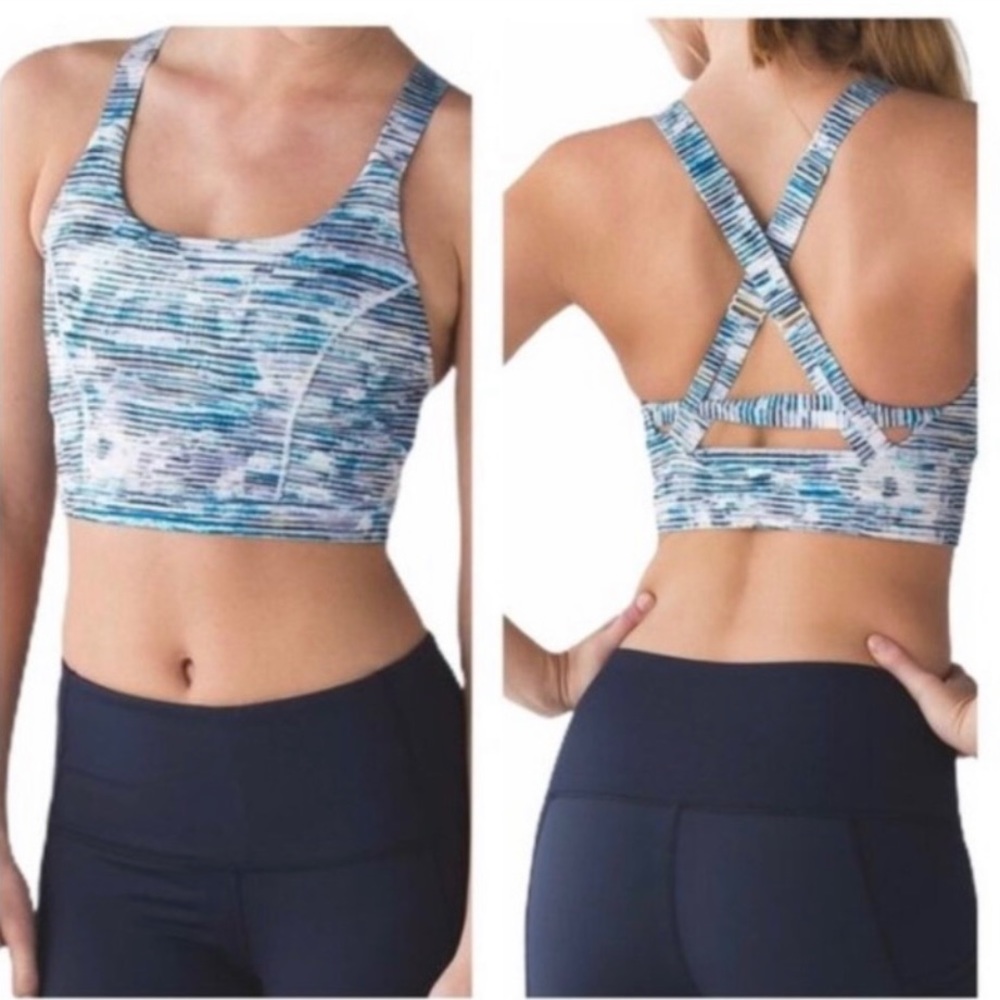 NWOT Lululemon Pure Practice Sports Bra, Size 4.